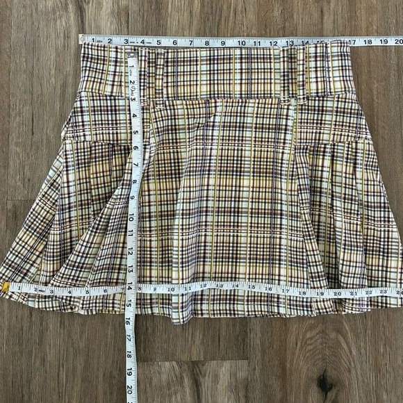 Free People Multicolor Plaid A-Line Mini Skirt. Pleaded. Ivory Combo. Size 14. - Picture 5 of 7